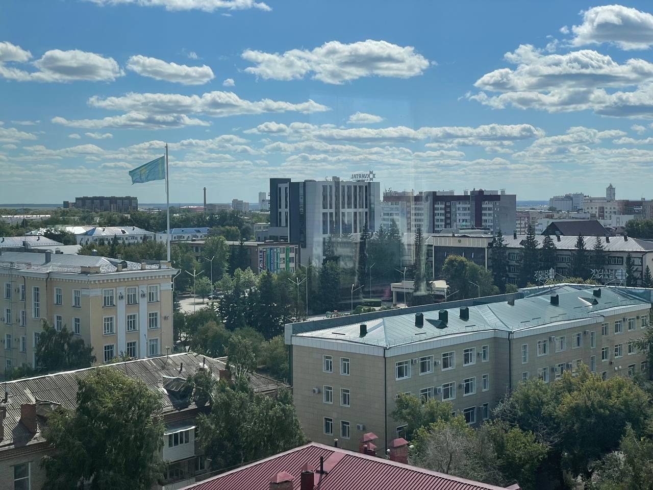 Партии обсудили в регионах вопросы оплаты труда, производства и социальной сферы