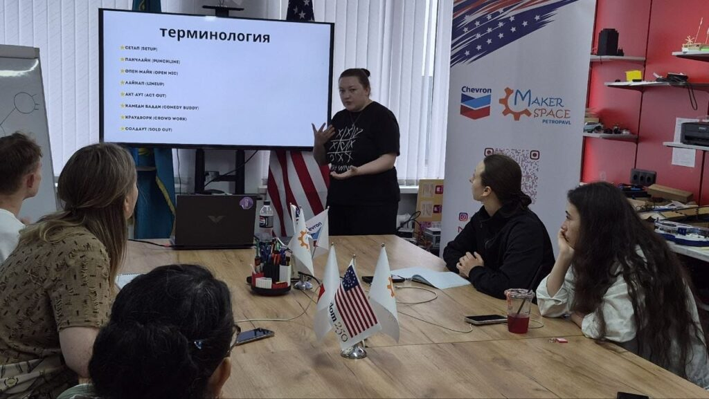 Город маленький, а историй — на полный концерт. Мощное стендап-сообщество зарождается в Петропавловске