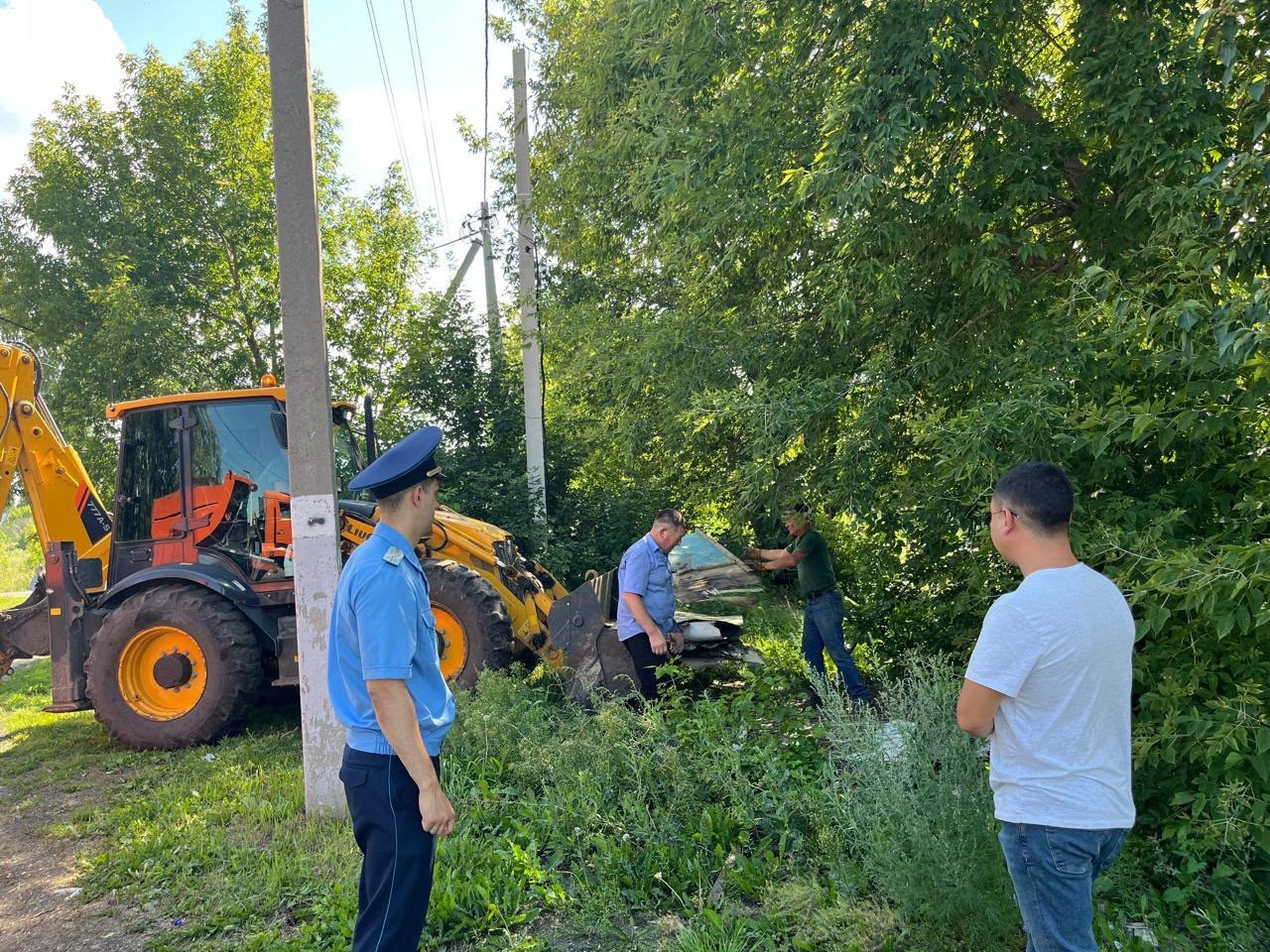 Дарят детям спортинвентарь и убирают свалки бизнесмены в СКО