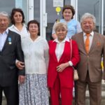 Четыре поколения на стальной магистрали: семья железнодорожников Ахметовых проголосовала в районе им. Г. Мусрепова СКО