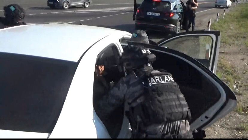 Партия синтетики не доехала до Петропавловска - водителя задержали на посту