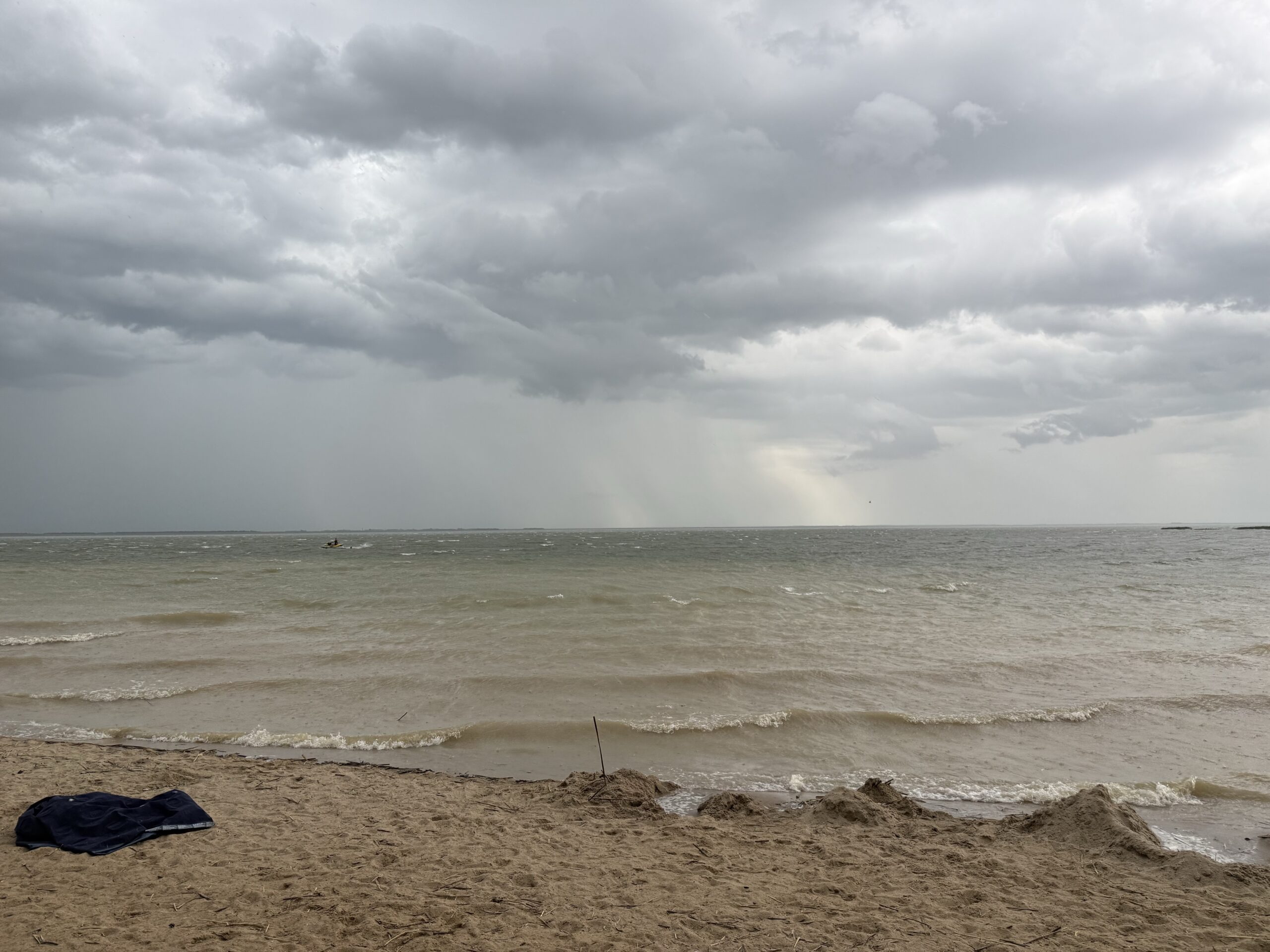 Для 299 водных объектов в СКО не установлены водоохранные зоны и полосы