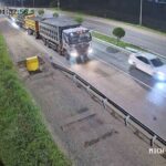 Тысячи машин весом свыше 100 тонн ездят по дорогам Казахстана