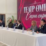 Творческим вечером начался новый сезон в театре имени Сабита Муканова
