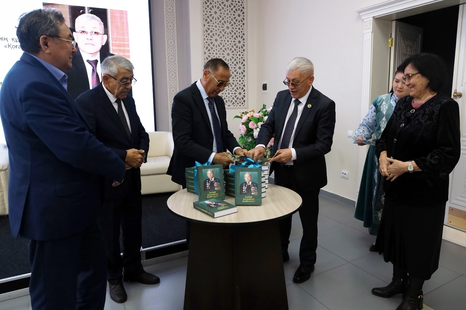 Петропавлда Кеңес Одағының Батыры Жәлел Қизатов туралы кітаптың тұсаукесері өтті