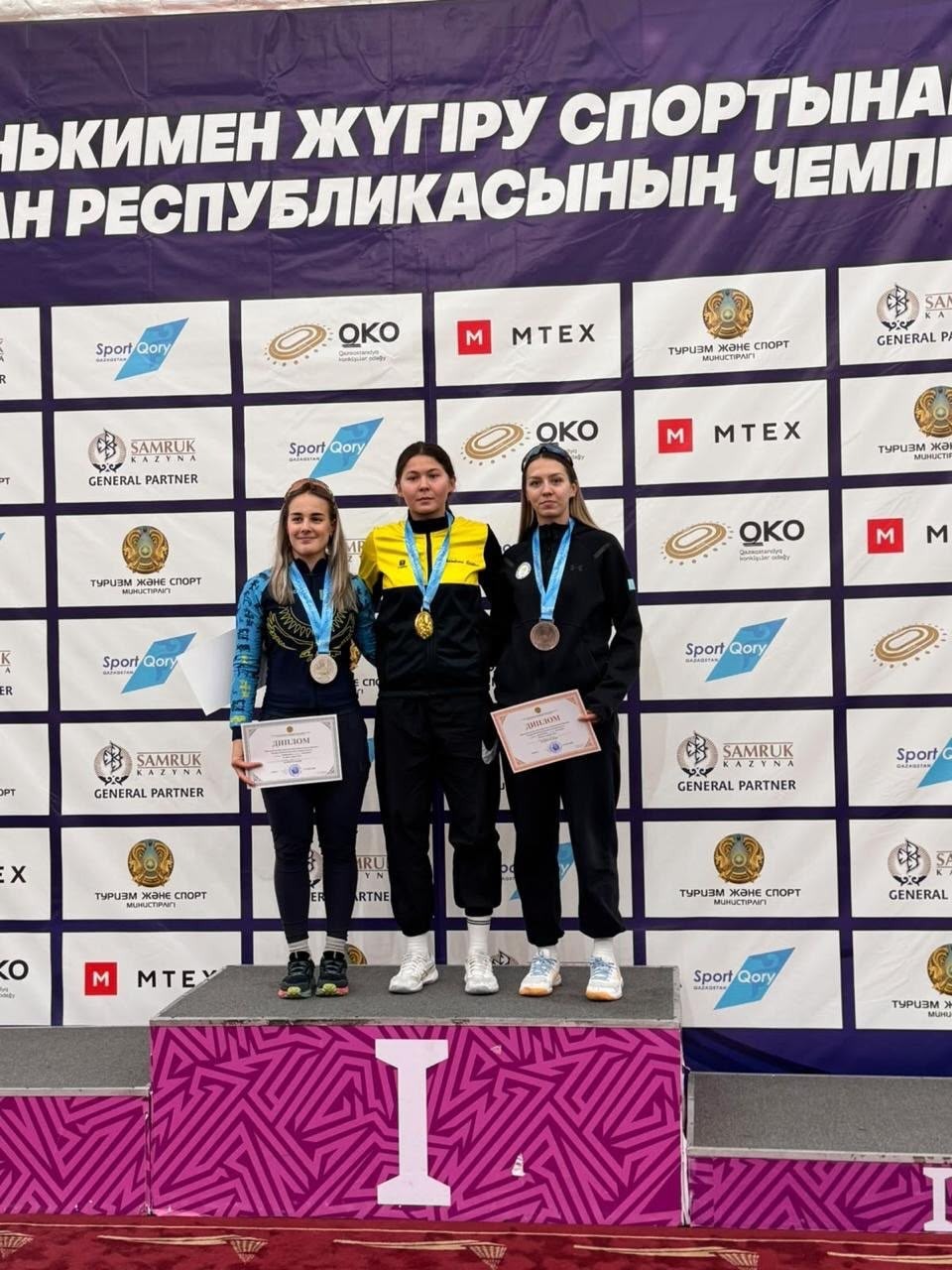 Солтүстікқазақстандық конькимен жүгірушілер ел чемпионатында алты алтын еншіледі