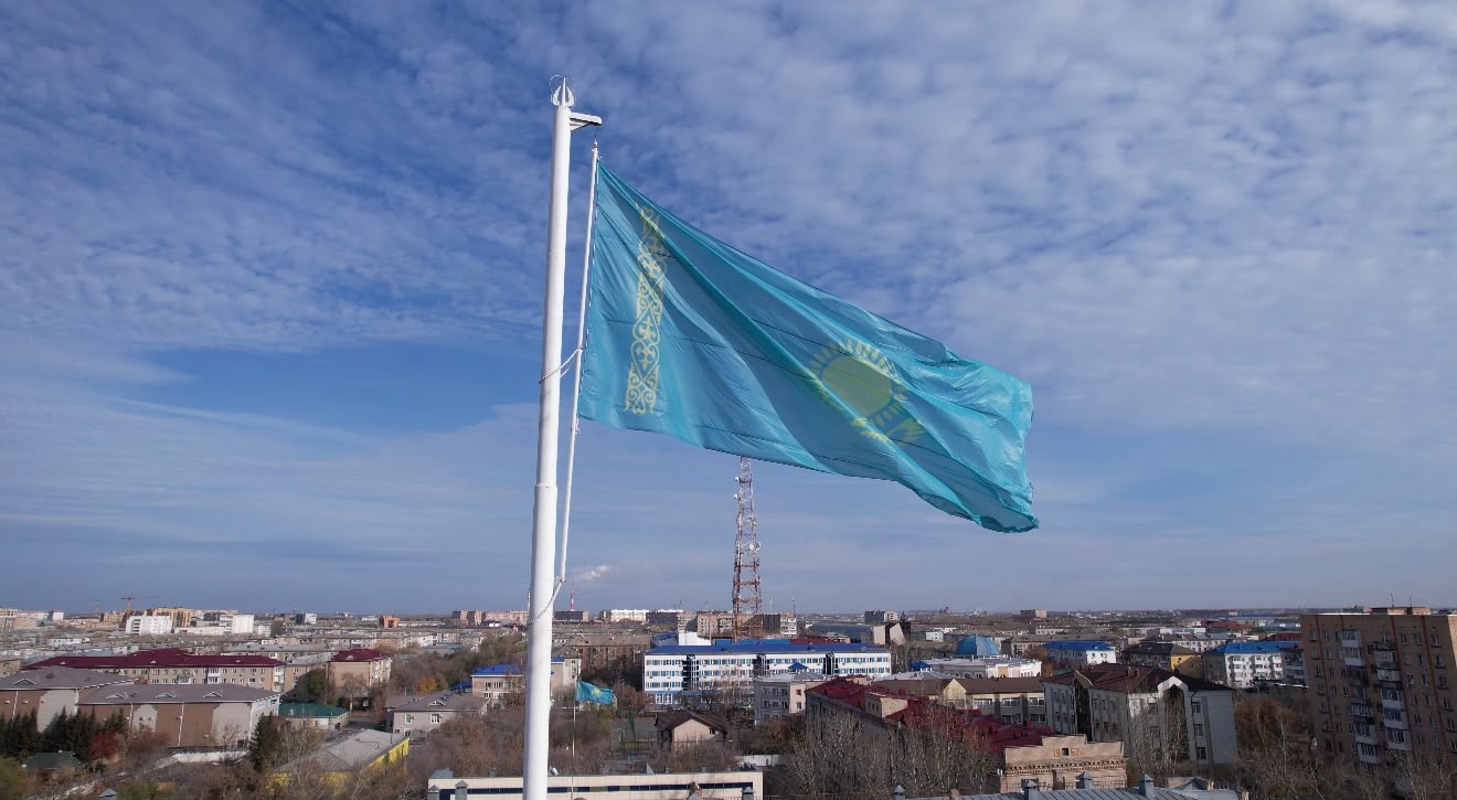 Көк Туымыз көкке көтерілді