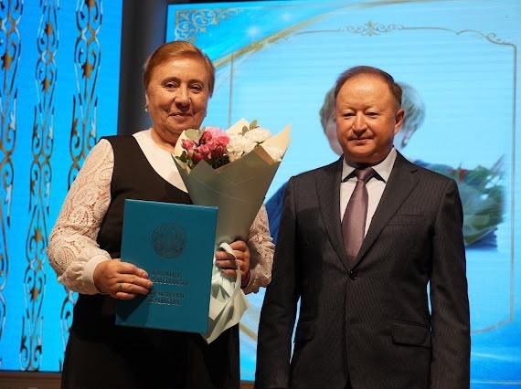 Қызылжар ауданында ұстаздар марапатталды