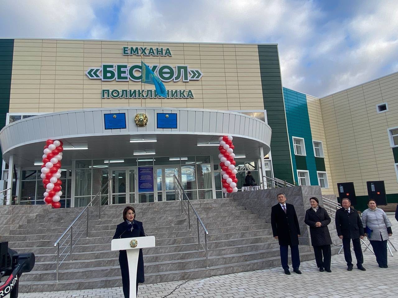 До 50 % могут вырасти зарплаты медработников с 1 января в Казахстане