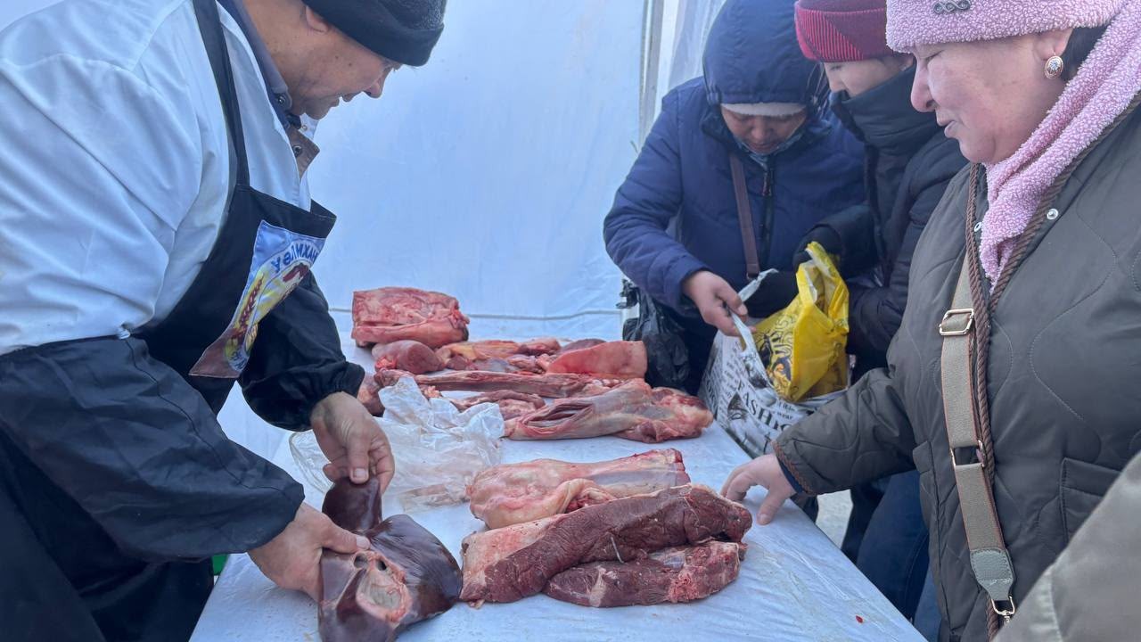 Натуральная продукция Уалихановского района пользовалась большим спросом на ярмарке в Петропавловске