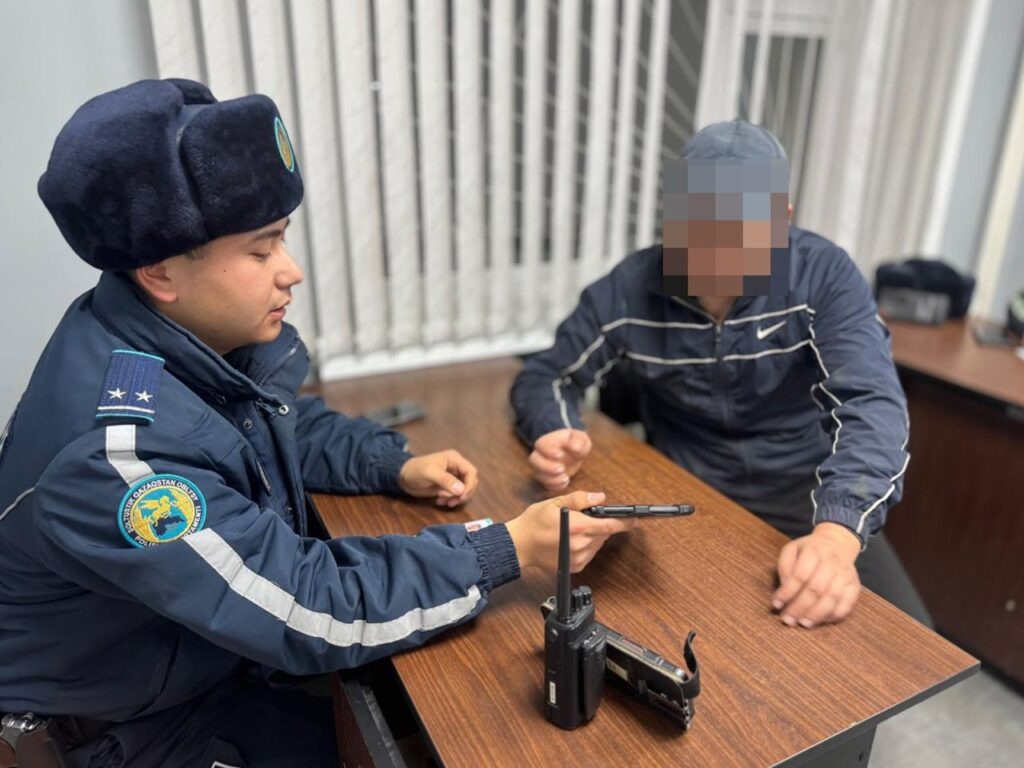 Лихач из Туркестанской области едва не сбил человека на тротуаре в Петропавловске 